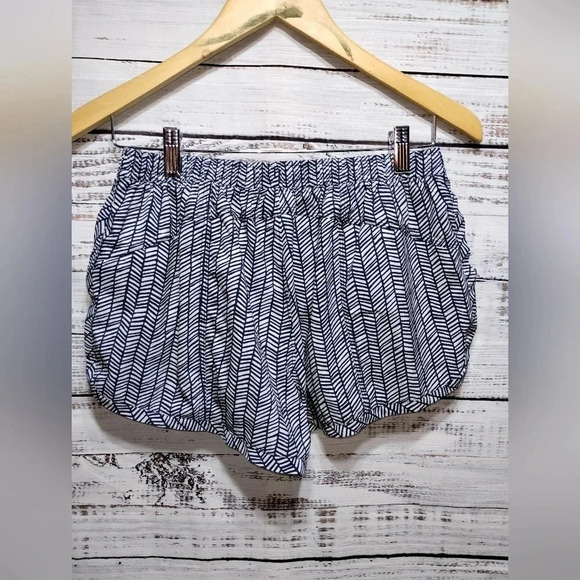 Athleta Tropic Stellar Navy Herringbone Athletic Performance Short size Small - Picture 6 of 6